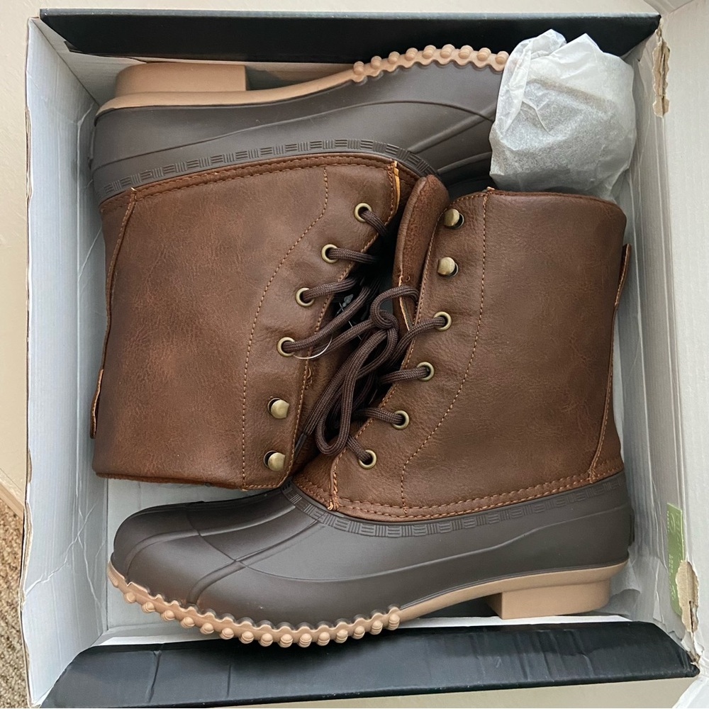 Brand New - Never Worn - Women’s London Fog Waterproof Winter Duck Boots